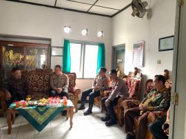 Kapolres Gunungkidul Melakukan Anjangsana ke Giriharjo